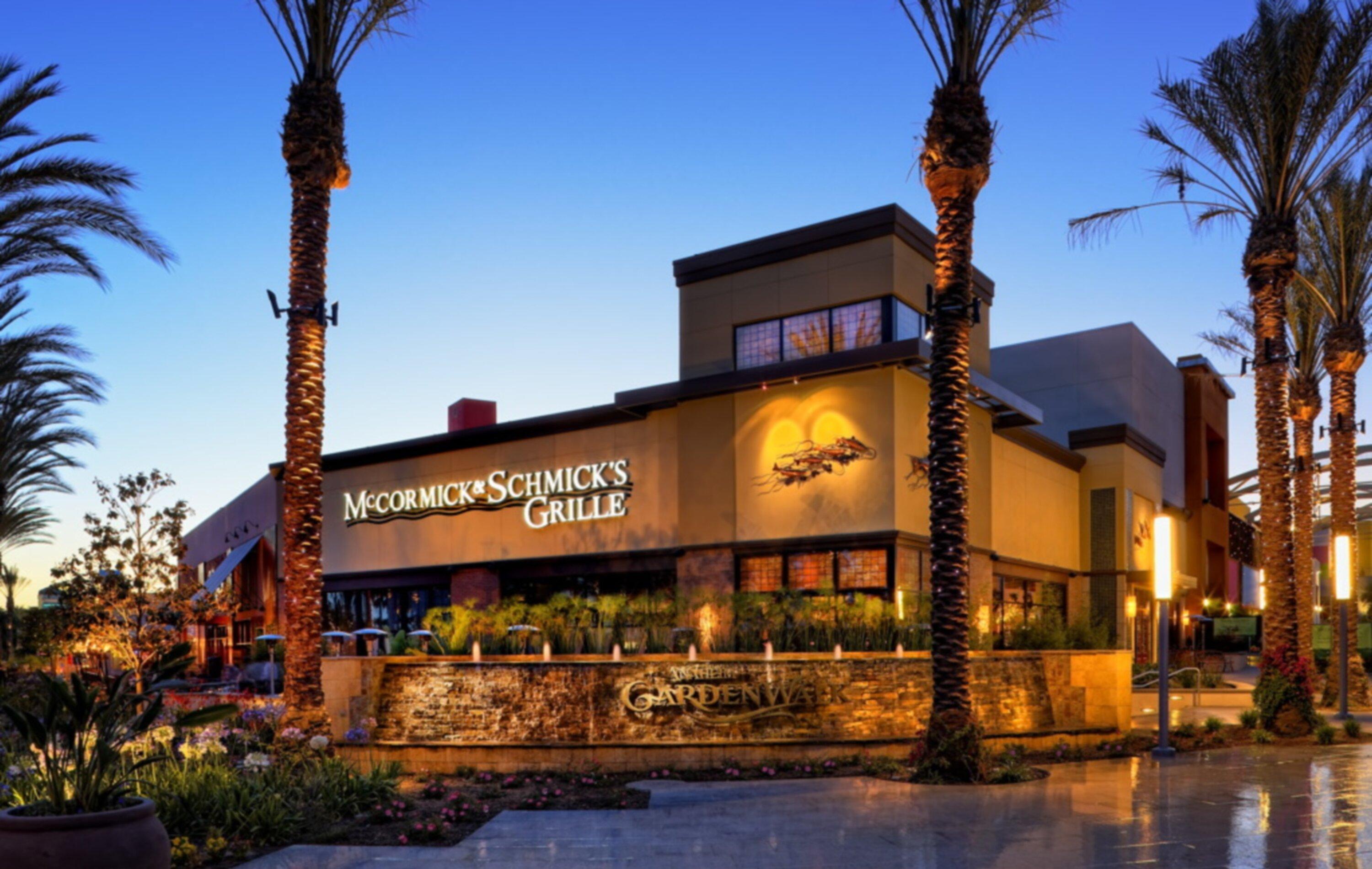 Hotel Fera Anaheim, A Doubletree By Hilton Orange Esterno foto