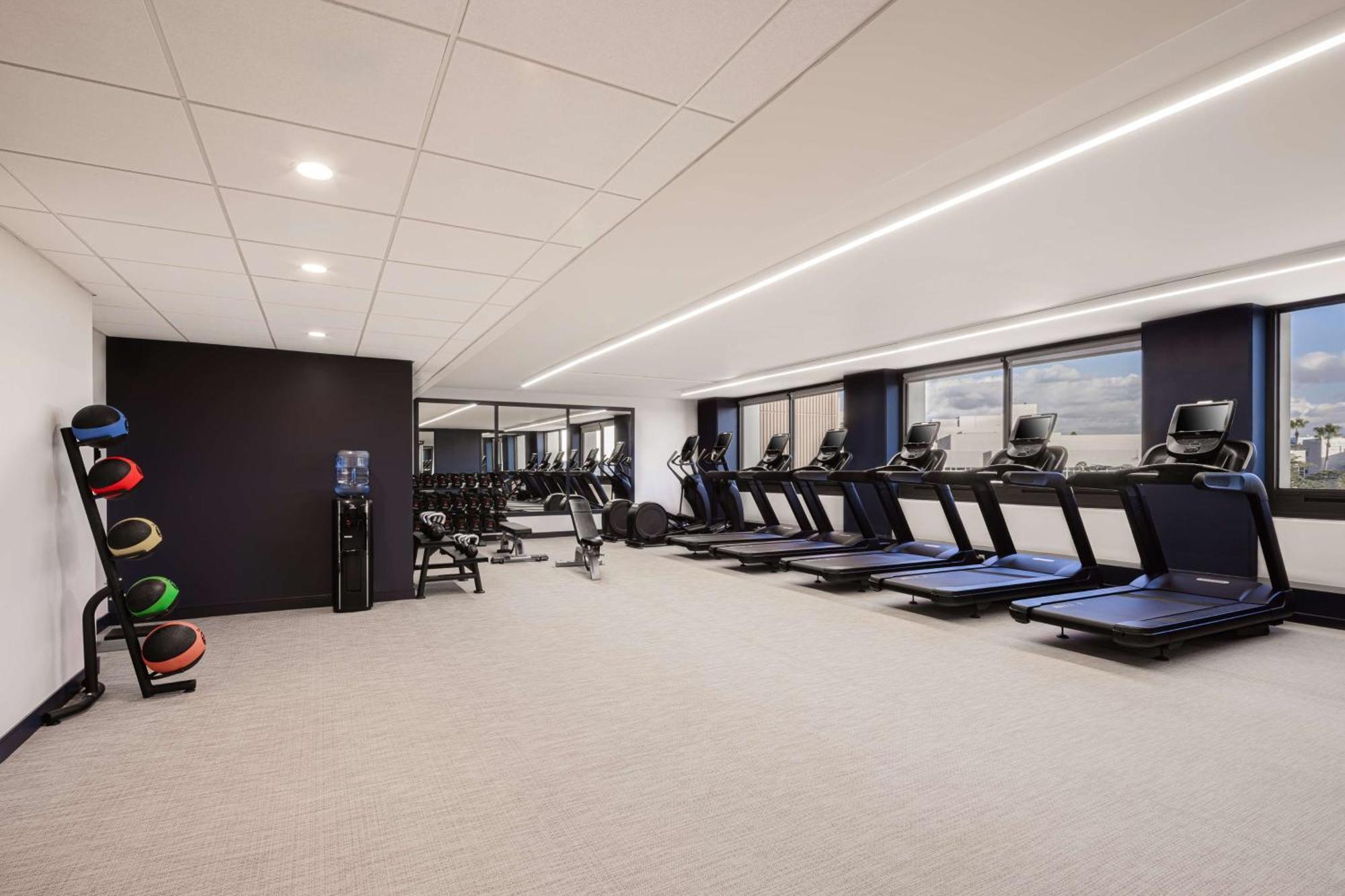 Hotel Fera Anaheim, A Doubletree By Hilton Orange Esterno foto